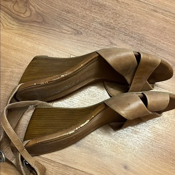 Jeffrey Campbell Brown Heeled Sandals - Picture 3 of 7